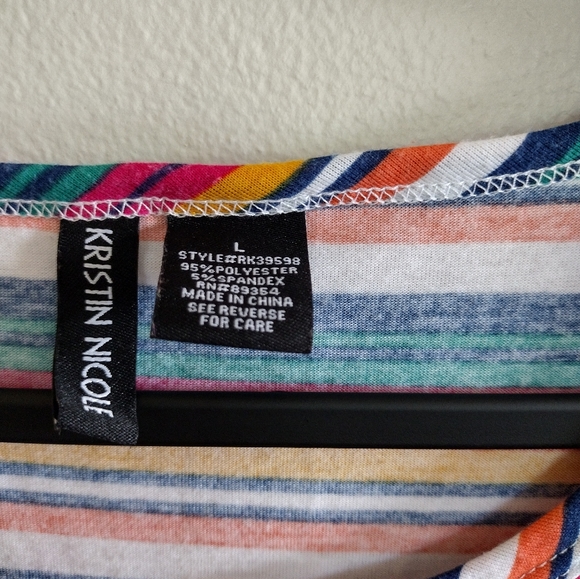 KRISTIN NICOLE cold shoulder shirt (Large) - Picture 2 of 4